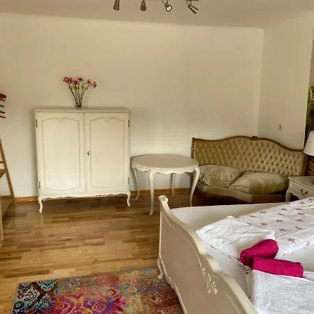 Let Me In Appartement *