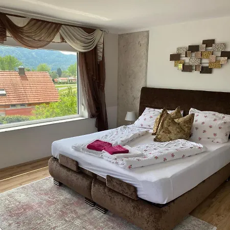 Appartement Let Me In *