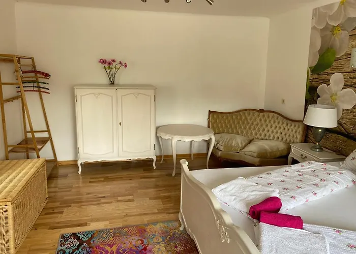 Let Me In 아파트 *