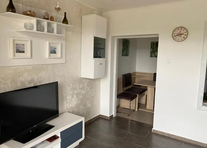 Apartment Apartments Let Me In *