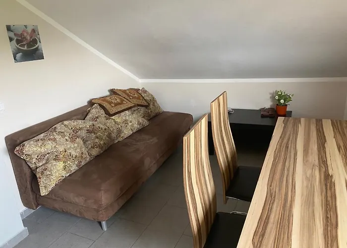 Apartments Let Me In Apartment