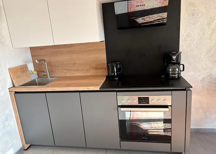 Apartment Apartments Let Me In *