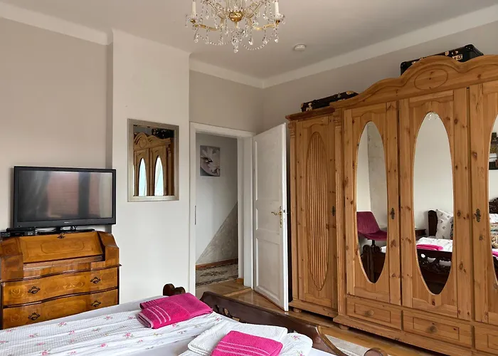 Apartments Let Me In *