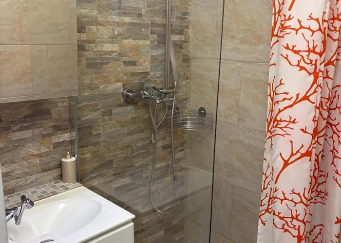 Let Me In 아파트 *