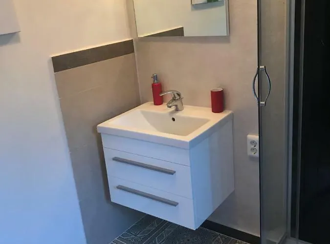 Apartments Let Me In Apartment