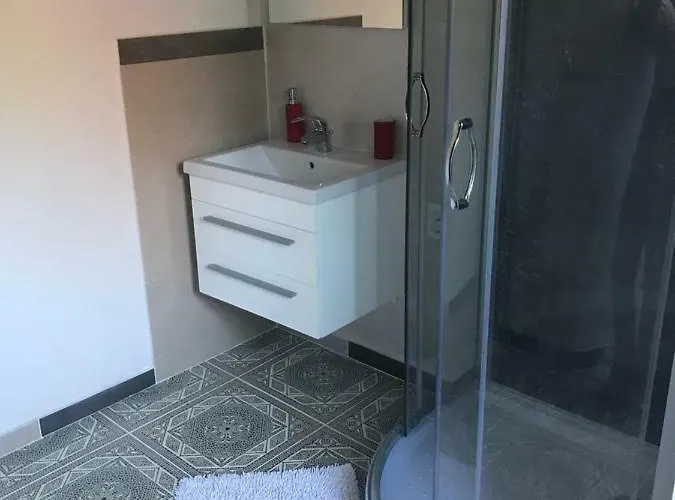 Apartments Let Me In Portschach am Woerthersee